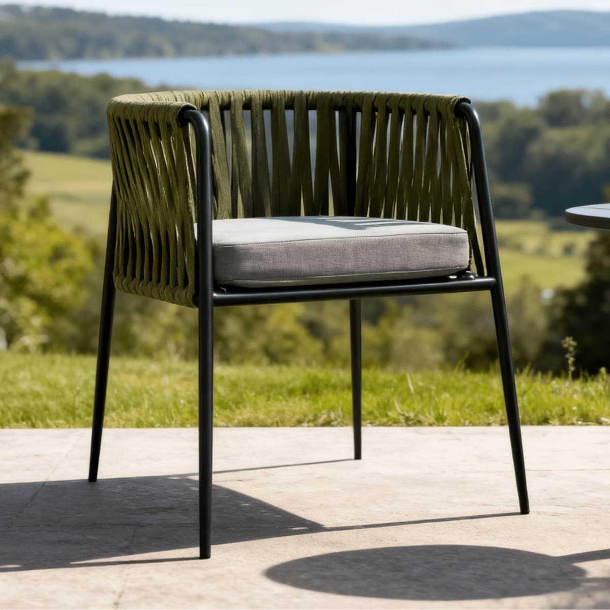 Ghế Cafe Chân Sắt Hiện Đại – NT23