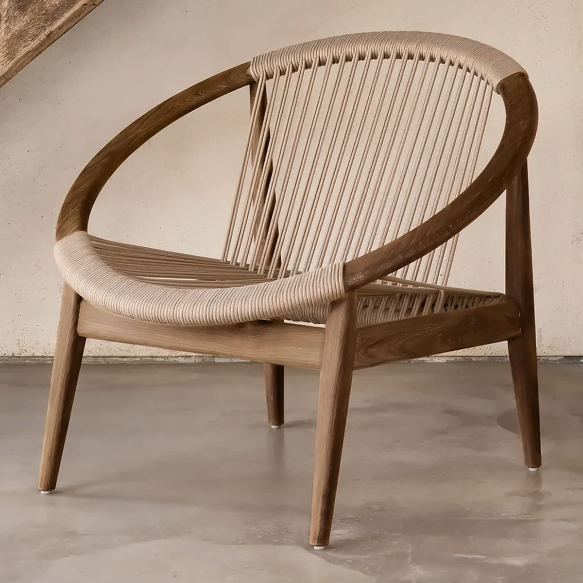 Ghế Cafe Khung Gỗ Tròn GG27 - ảnh 2