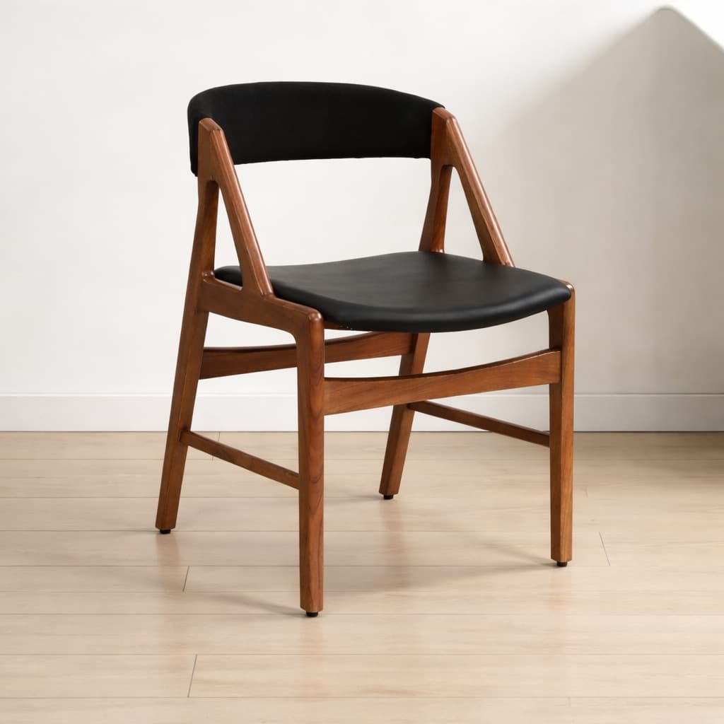 Ghế Gỗ Bọc Nệm Tựa Lưng GF28