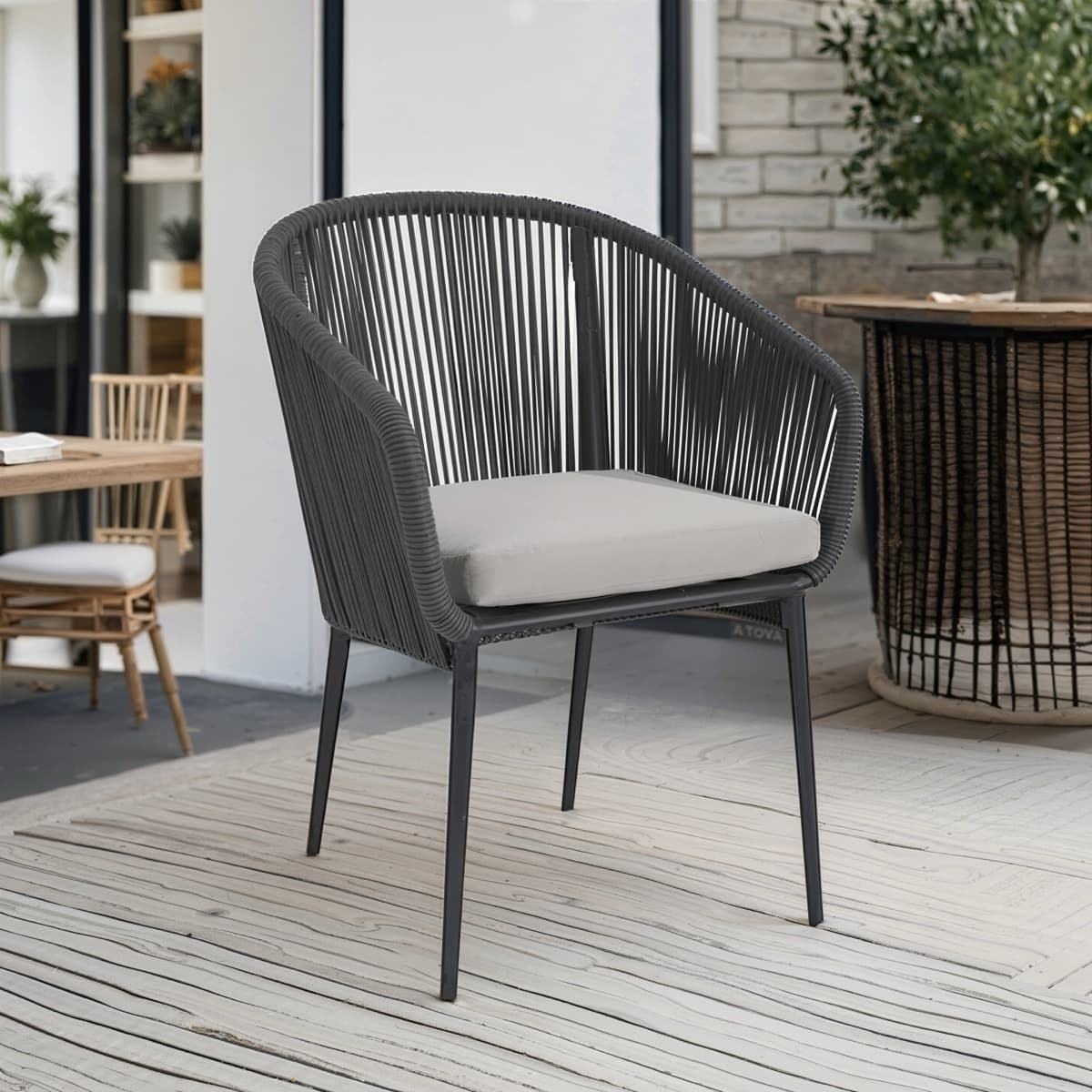 Ghế Ngoài Trời Đan Dây Mặt Nệm – NT03